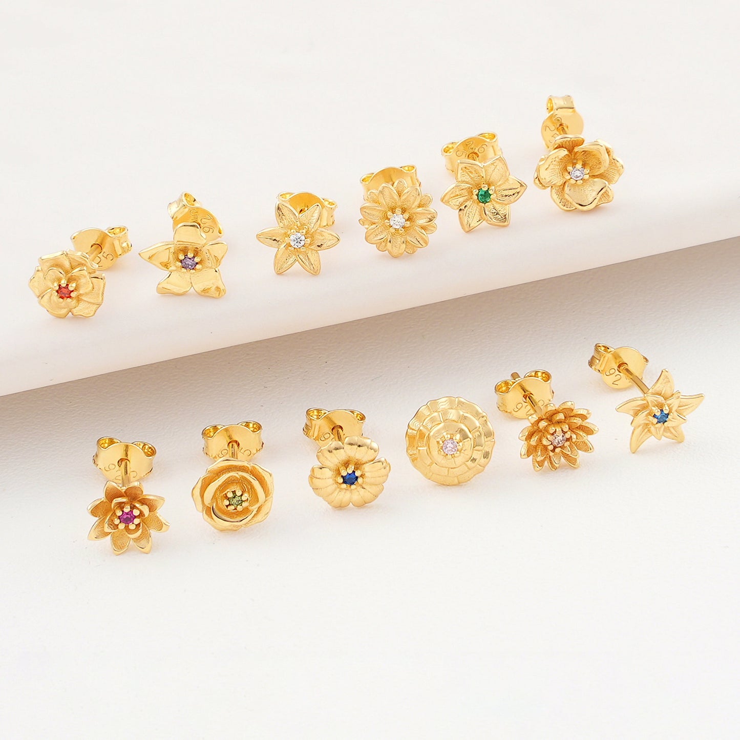 Birth Flower Stud Earrings - Gold-Plated Hypoallergenic Flower Earrings