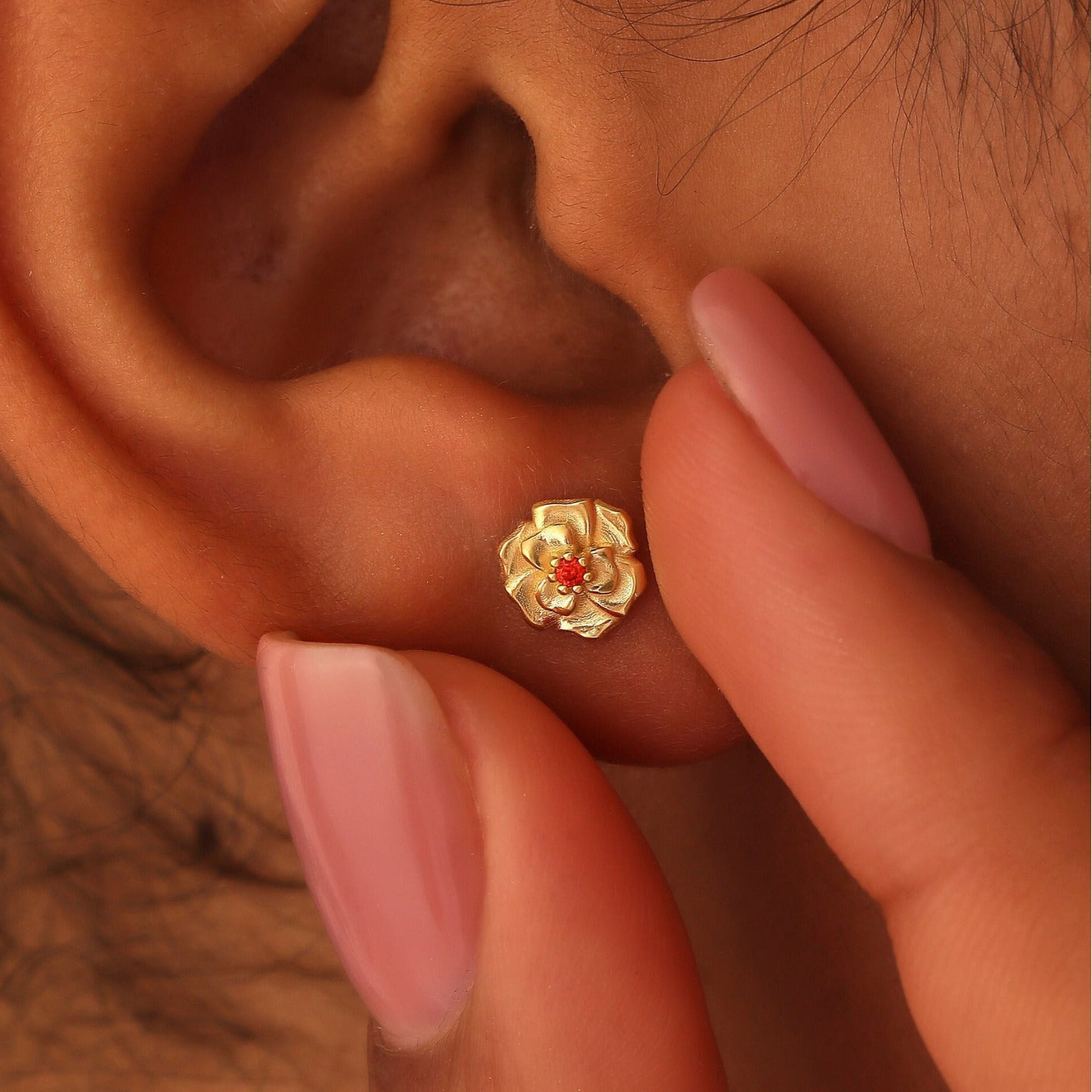 Birth Flower Stud Earrings - Gold-Plated Hypoallergenic Flower Earrings