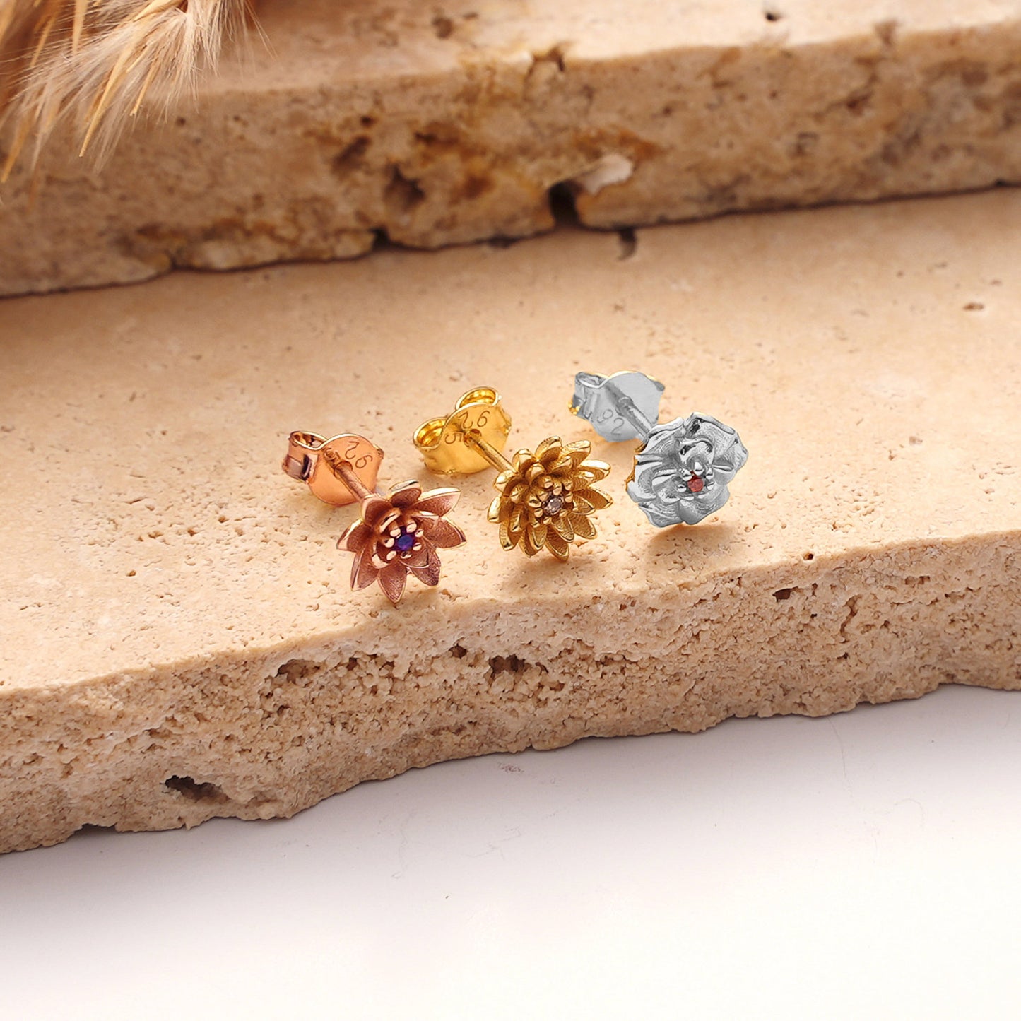 Birth Flower Stud Earrings - Gold-Plated Hypoallergenic Flower Earrings