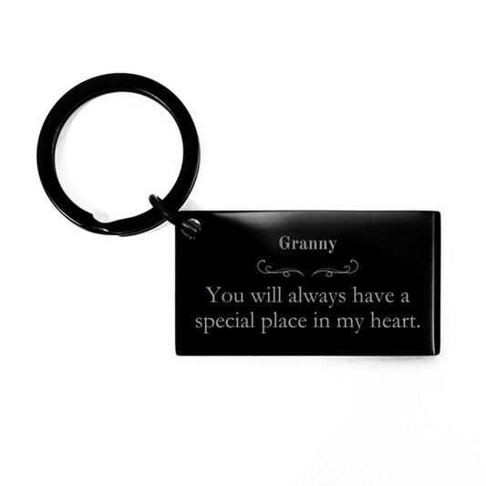 Granny Heartfelt Keychain - Engraved Grandma Gift for Christmas, Birthday, and Special Occasions - Always in My Heart and Memories