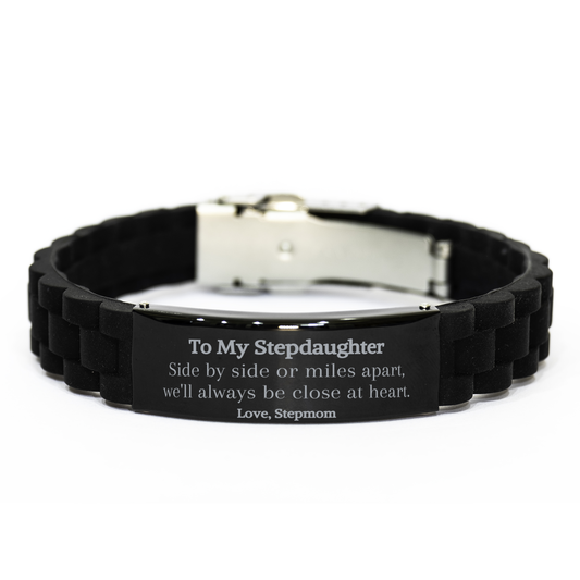 Stepdaughter Black Glidelock Clasp Bracelet - Close at Heart, Love from Stepmom, Birthday Gift for her, Engraved Jewelry Keepsake, Special Occasion Present, Unique Bracelet for Stepdaughter