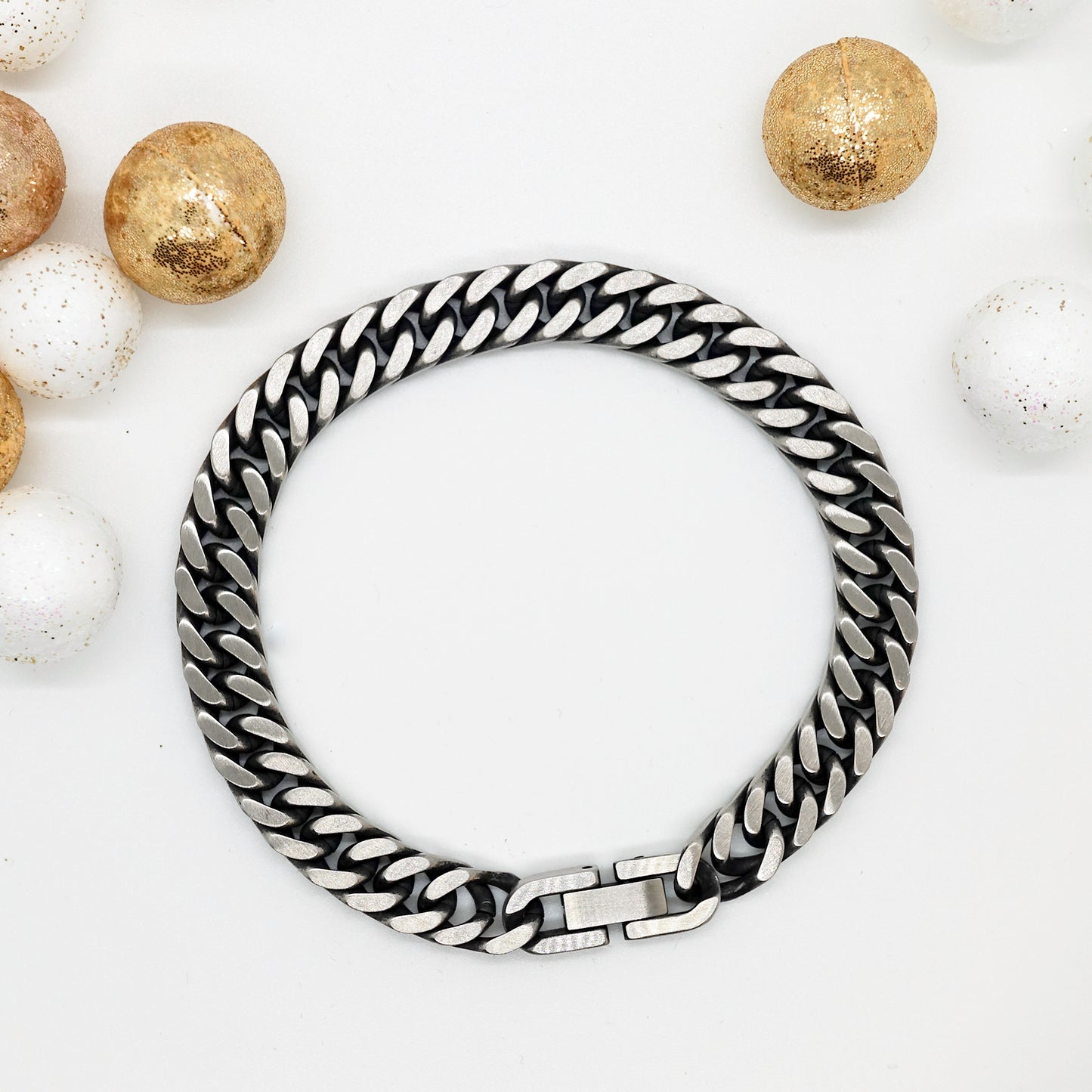 Gigi Cuban Link Chain Bracelet Engraved Heartfelt Gift for Birthday, Christmas, and Graduation